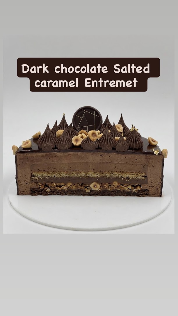 Dark Chocolate Salted Caramel Entremet extras